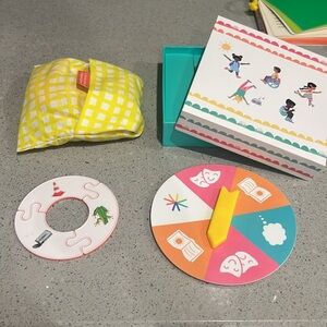Lovevery Rhyming Rings and Show and Tell Game